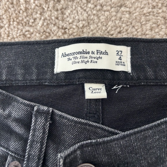 Abercrombie & Fitch Curve Love Ultra High Rise 90s slim Straight Jeans crossover - Picture 4 of 7